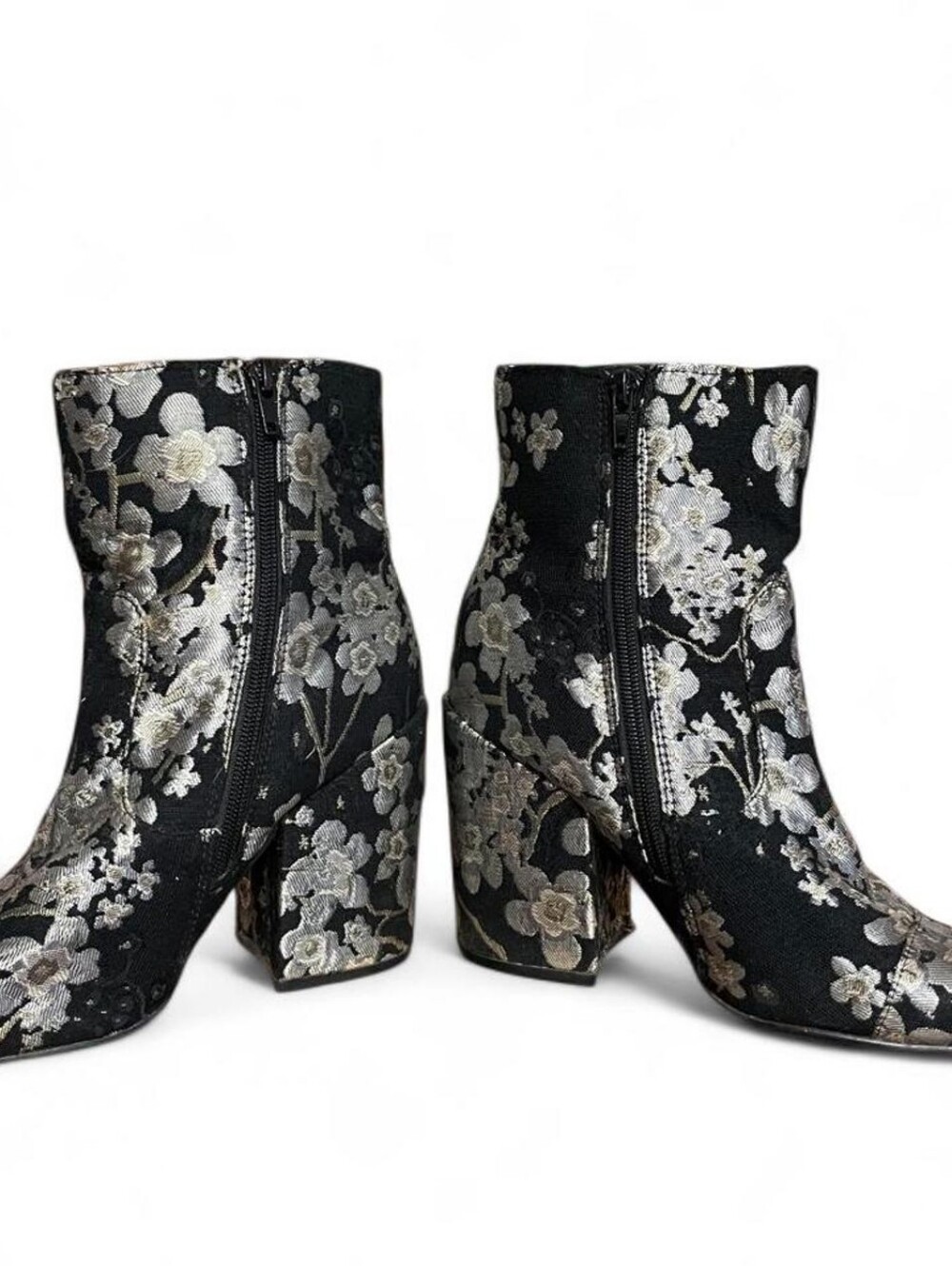Indigo Rd. Style "Brooke" Black and Gold Floral Brocade Ankle Boots Size 6M